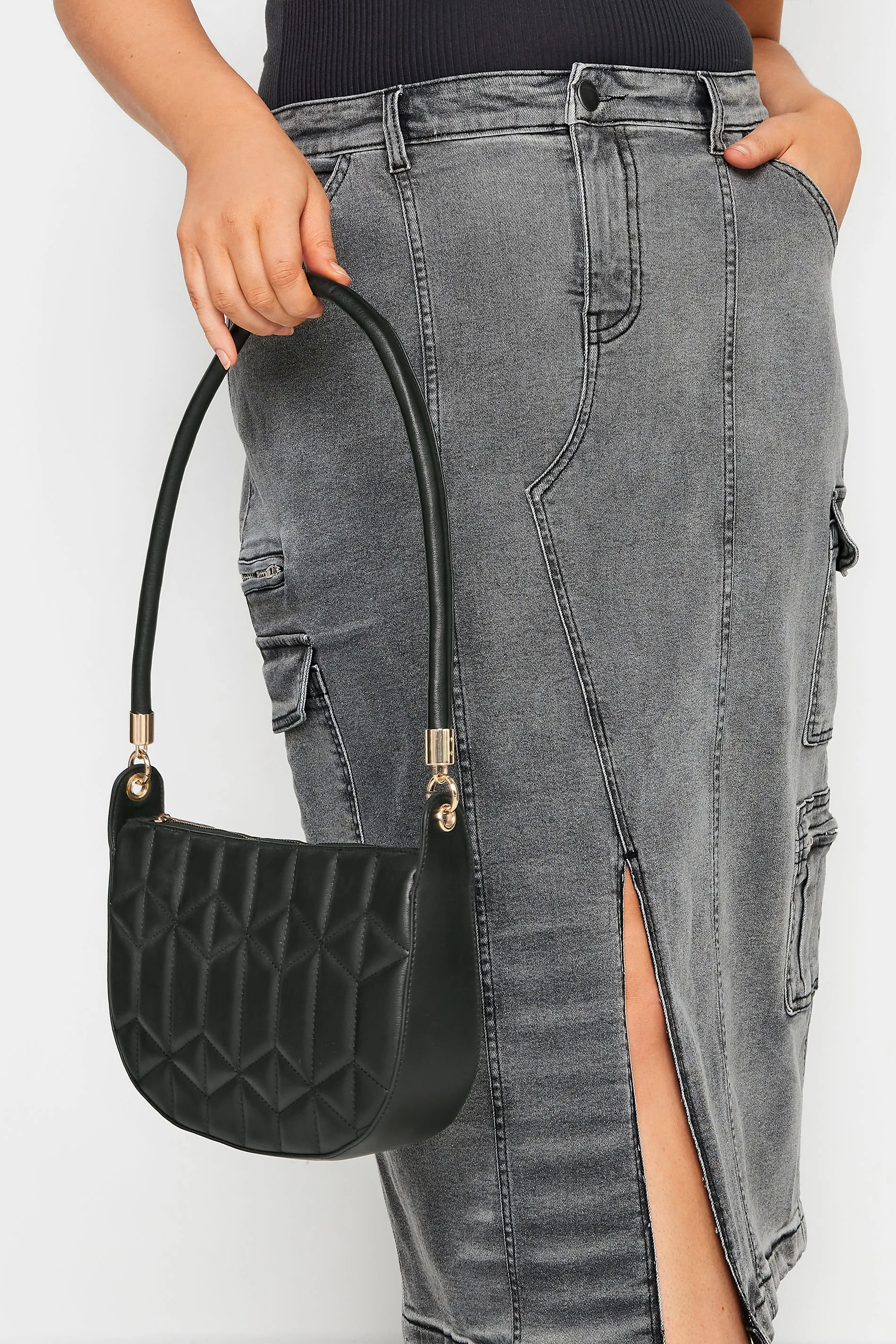 Black Geometric Stitch Quilted Shoulder Bag