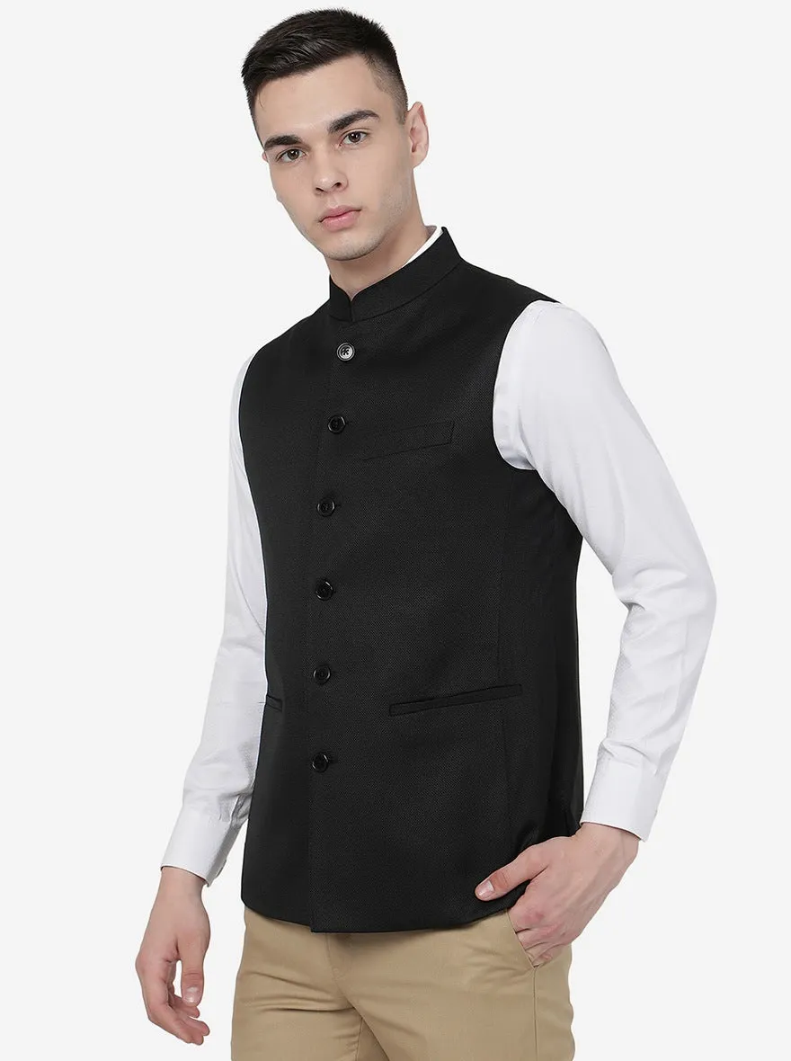 Black Solid Regular Fit Modi Jacket | JadeBlue