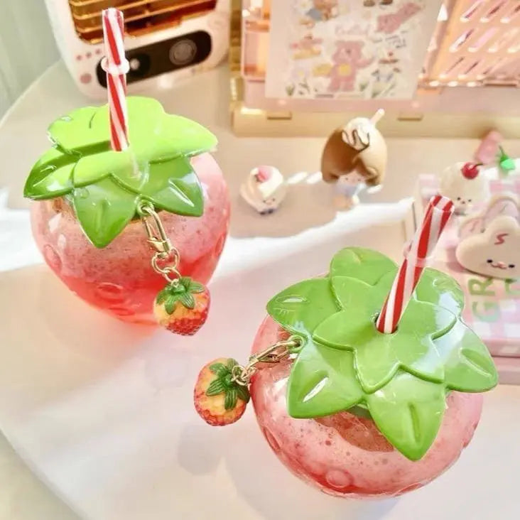 Summer Strawberry Plastic Cute Bottle MK16034