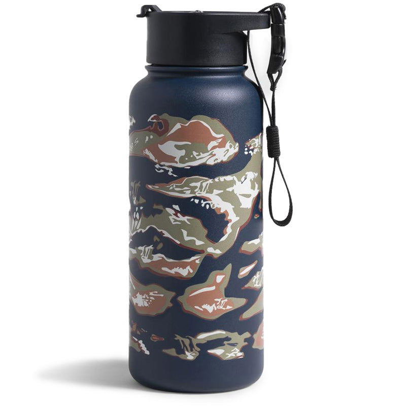 UNITED BY BLUE INSULATED STEEL BOTTLE 32 OZ lakeside camo