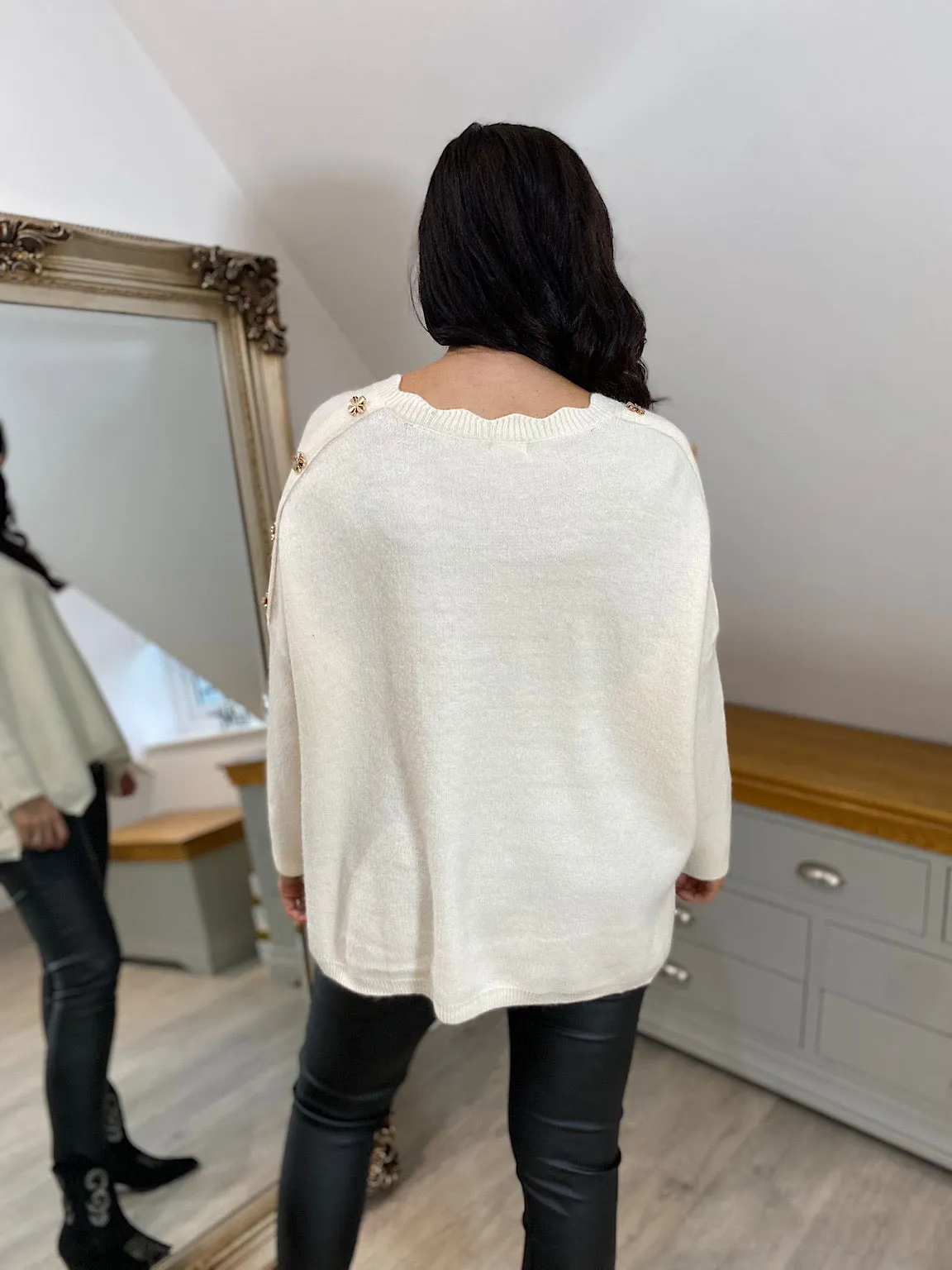 Winter White Premium Clover Knit Amy